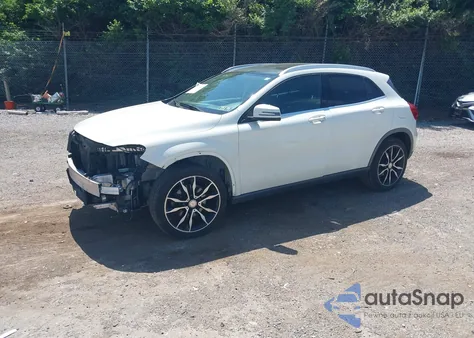 2015 Mercedes-Benz Gla 250 z USA, uszkodzony, nr VIN WDCTG4EBXFJ185262